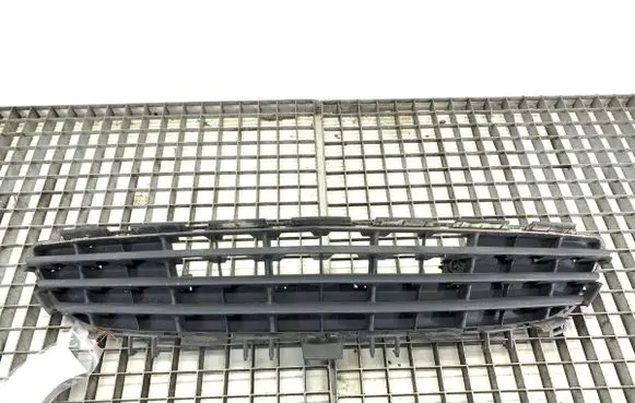 Opel Astra H Front bumper lower grill 13110306