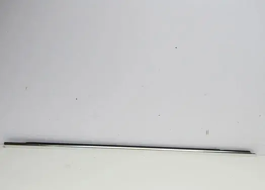 Volkswagen PASSAT B6 Door glass trim 