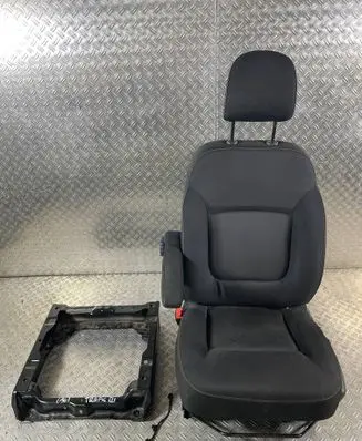 Renault Trafic III (X82) Front driver seat 