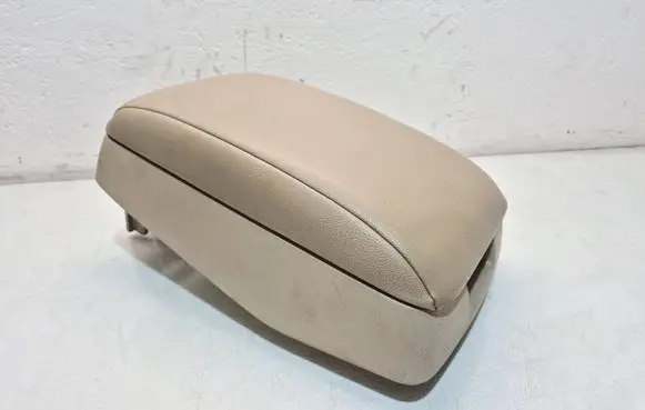 Hyundai Santa Fe Armrest 