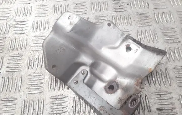 Nissan Qashqai Heat shield in engine bay 