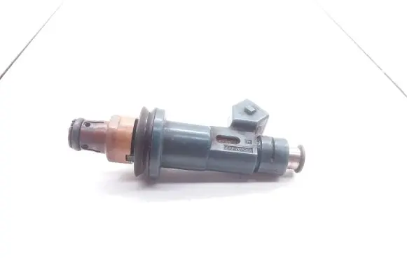 Jaguar XJ X308 Fuel injector XR82AF 3352