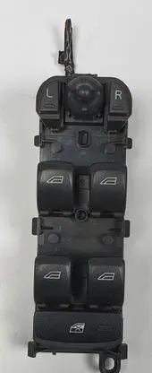 Land Rover Discovery 4 - LR4 Quarter vent window switch AH22-14540-AC