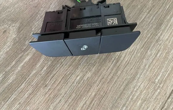 Ford Focus Other devices NX7T15A860ABA