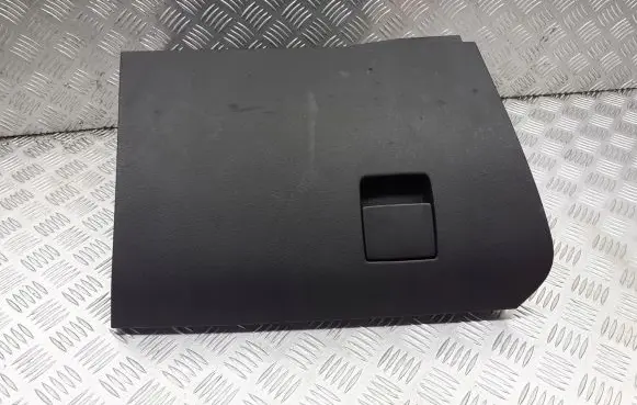 Opel Astra H Glove box 13191525