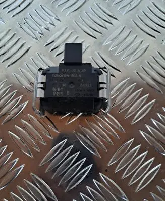 Volvo V70 Rain sensor 31214359 6G9N17D547AE 1397212103