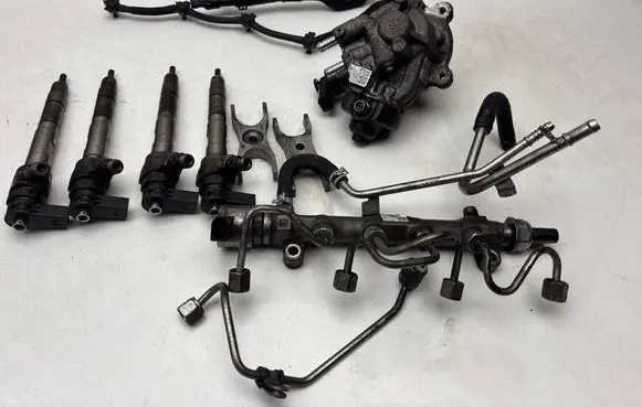 Volkswagen PASSAT B8 Fuel injection system set 0445010537 04L130755D 04L089