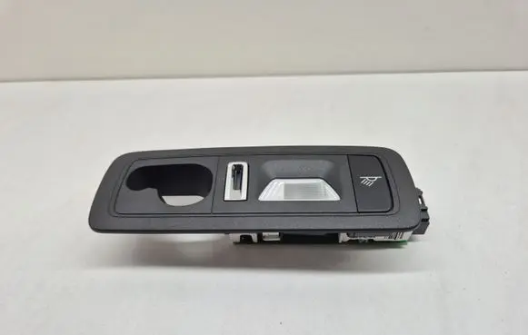 Porsche Cayenne (92A) Rear seat light 7P5947292L 01032104