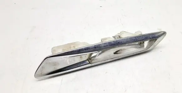 BMW 5 F10 F11 Front fender indicator light 7154168 7154170