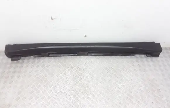 Lexus RX 330 - 350 - 400H Sill 75860