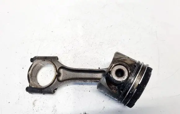 Opel Vectra B Piston with connecting rod