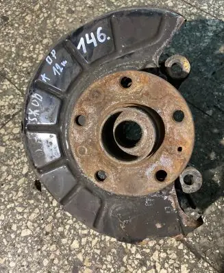 Skoda Octavia Mk2 (1Z) Front wheel hub