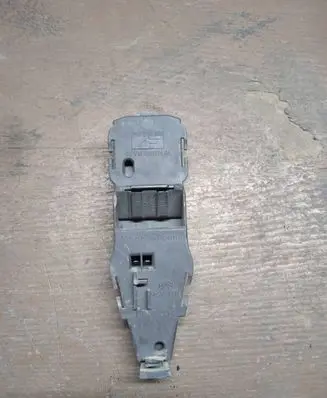 Volkswagen Sharan Tail light bulb cover holder 7M0945259 962616