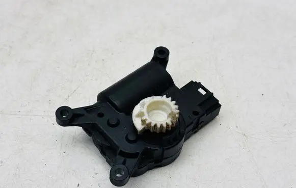 Skoda Superb B8 (3V) Air flap motor/actuator 5Q0907511K
