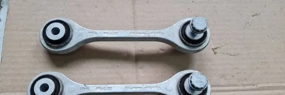 Front anti-roll bar/stabilizer link