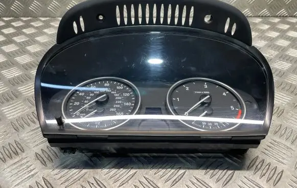 BMW X5 E70 Speedometer (instrument cluster) 9236819 600306257 A2C53413549