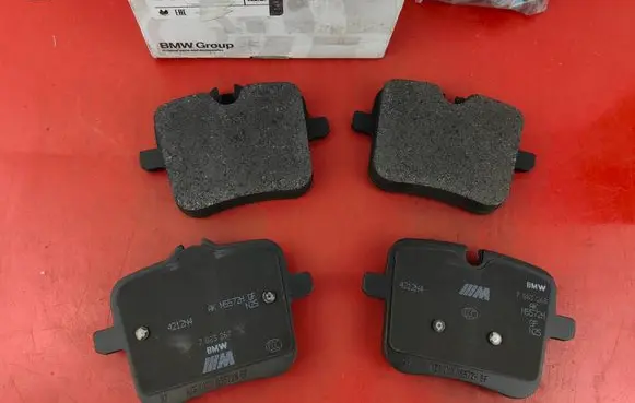 BMW M5 G90 Brake pads (front) 34207883269