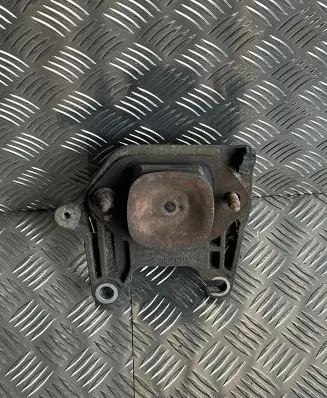 Renault Trafic III (X82) Gearbox mounting bracket 112228161R