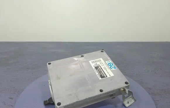 Toyota Yaris Verso Engine control unit/module ECU 89661-52280