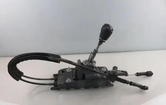 Volkswagen PASSAT B6 Gear shifter/selector 3C0711049AG