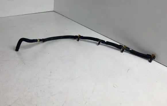Volkswagen PASSAT B7 Fuel return line/hose 1928301276 928301276