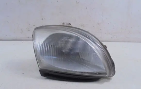 Fiat Seicento/600 Headlight/headlamp 661-1131R