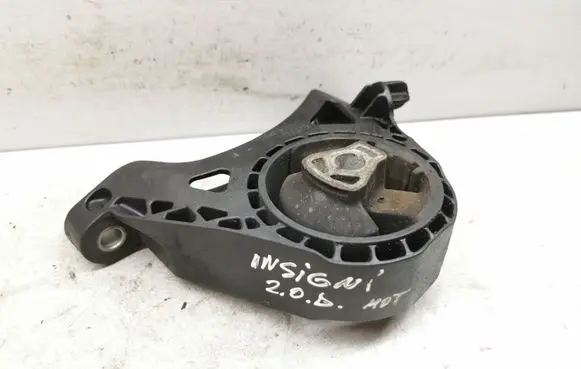Opel Insignia A Engine mount bracket 13227769