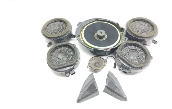 Mercedes-Benz CLK A209 C209 Audio system kit 2098200002 A2038201302 A2038202302