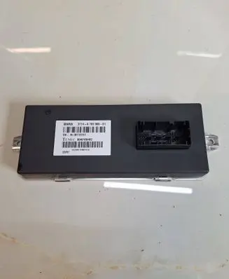 BMW X5 E70 Air suspension control unit module (rear) 6783986 00401804B2 00118761