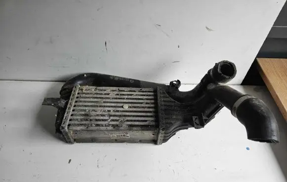 Opel Zafira A Intercooler radiator 09129519 73645