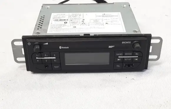 Renault Trafic III (X82) Radio/CD/DVD/GPS head unit 281151185R