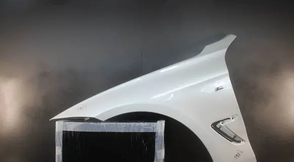 BMW 4 F32 F33 Fender mounting bracket