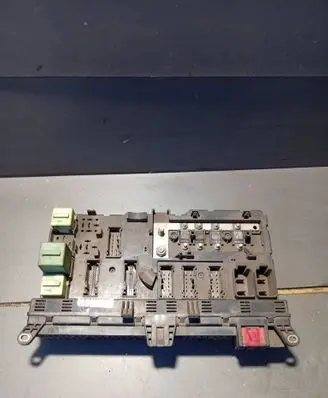 BMW X5 E53 Fuse module 8380407