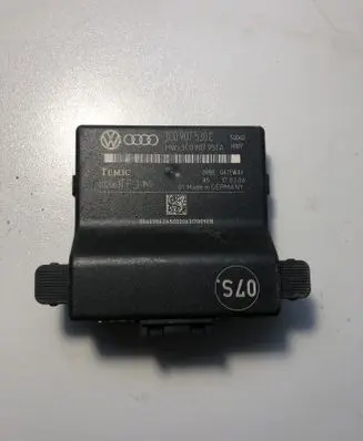 Volkswagen PASSAT B6 Gateway control module 3C0907530C 3C0907951A