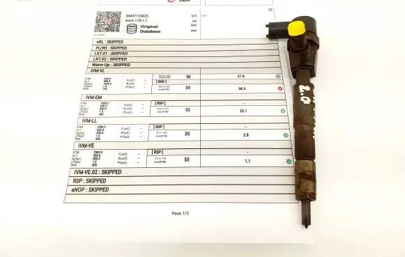 Opel Zafira C Fuel injector 55577668 0445110423