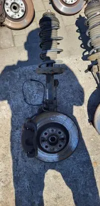 Opel Corsa D Front wheel hub spindle knuckle 131313