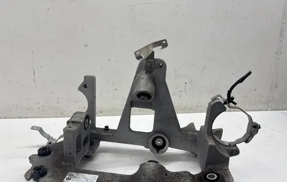 BMW iX3 G08 A/C compressor mount bracket 9461041