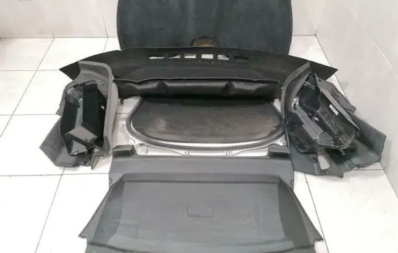 Porsche Boxster 981 Tailgate/boot lid cover trim 98155103512