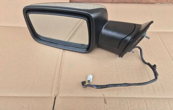 Dodge RAM 2500 DS Front door electric wing mirror 