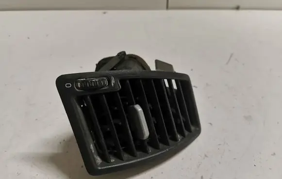 Volvo XC90 Dashboard side air vent grill/cover trim 3409399
