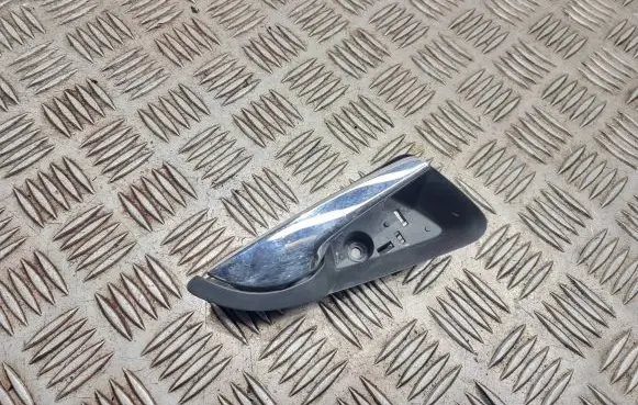 Opel Astra J Rear door interior handle 13586867 13388285 95271768
