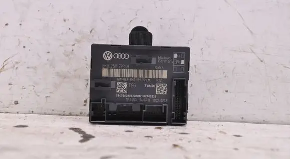 Audi Q5 SQ5 8R Door control unit/module 8K0959793M