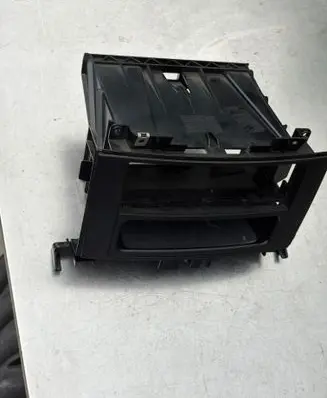 Mercedes-Benz Sprinter W906 Radio/GPS head unit trim A9066890531 A9066890047 DN13707