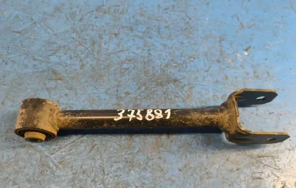 Suzuki Kizashi Rear control arm 4630057L10