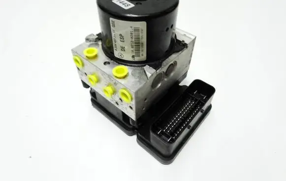 Mercedes-Benz C W204 ABS Pump A2044312412 A2045455332 11168318507