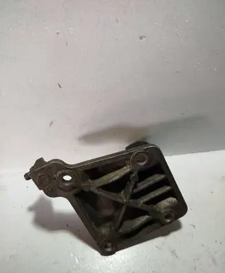 BMW 5 E39 Engine mount bracket 7512263