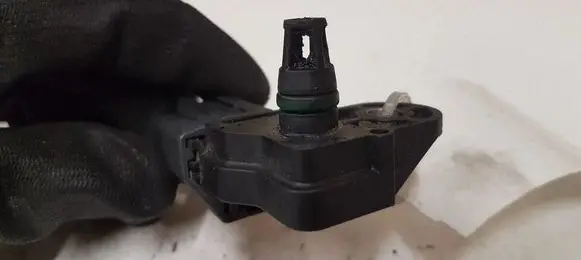 Volvo V40 Air pressure sensor 0261230219