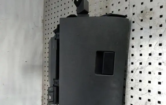 Ford Focus C-MAX Glove box 3M51R06008A 3M51R06044AD