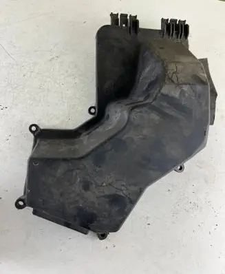 Audi A6 S6 C6 4F Other engine bay part