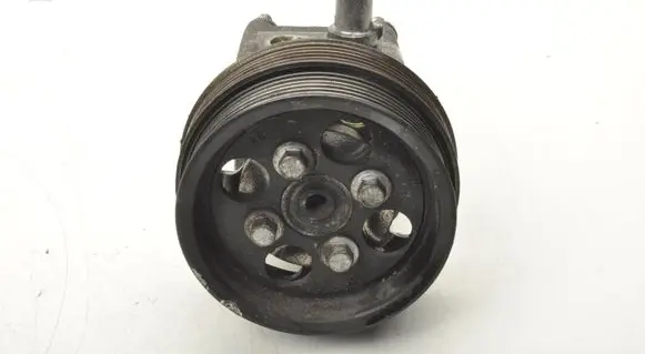 Volvo S80 Power steering pump 31202095